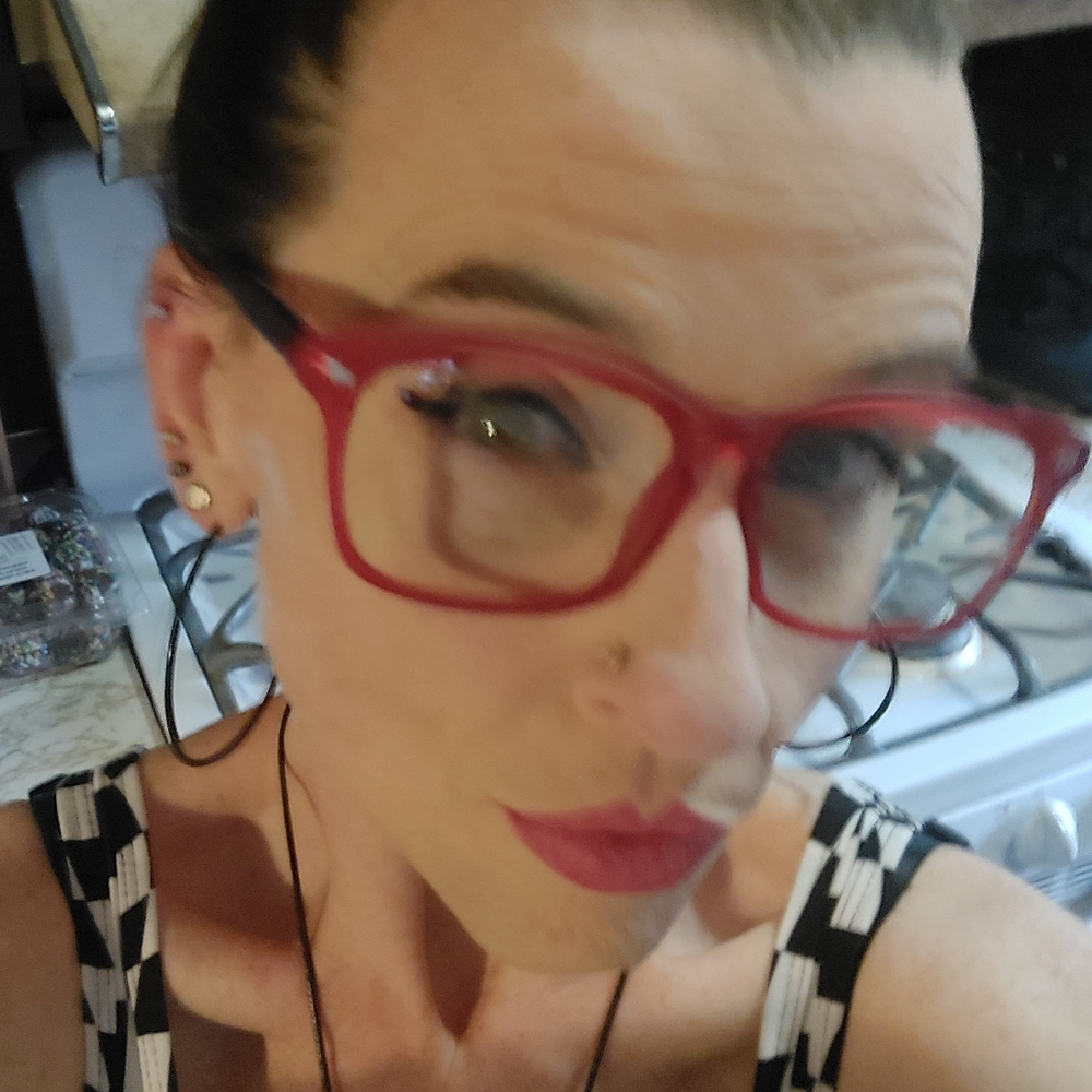 Meet your Posher, Jena